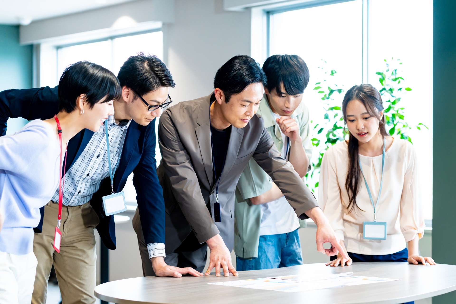 Customer service representative helping a client